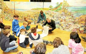 Ricardo Cavallo, peintre, au cours de son échange avec les élèves.